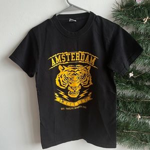 🆕 Never worn! Amsterdam tshirt - size small